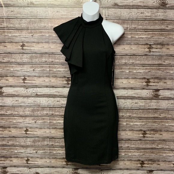 Lulus Dresses & Skirts - Lulus I Halter Top Sleeveless Dress with Ruffle